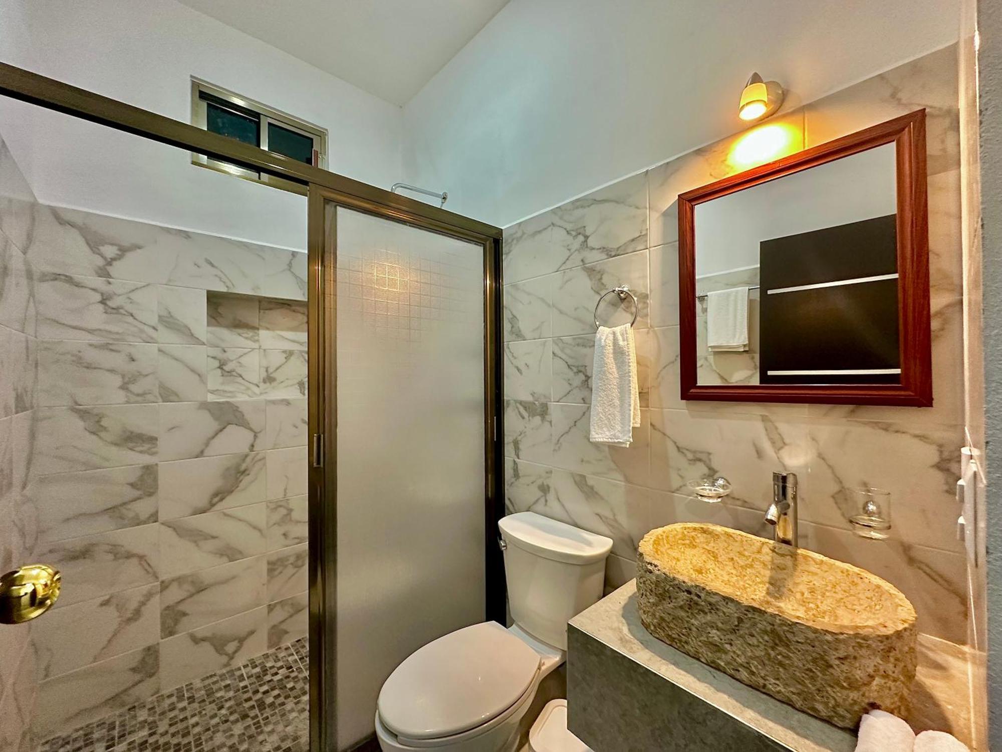 Hotel Zibahun วัลลาโดลิด ภายนอก รูปภาพ
